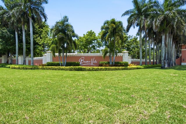 9857 VIA GRANDE W, Wellington, FL 33411