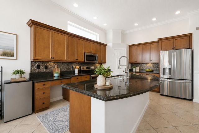 9857 VIA GRANDE W, Wellington, FL 33411