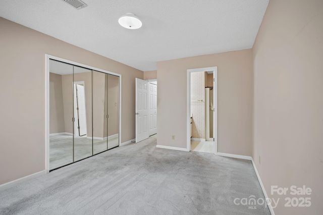 2604 Vineyard Boulevard, Asheville, NC 28805