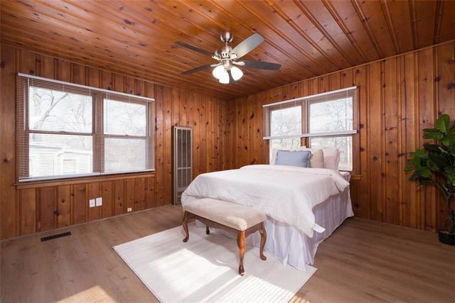 10126 Golf Avenue, Independence, MO 64053