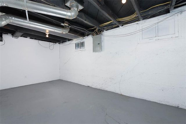 10126 Golf Avenue, Independence, MO 64053