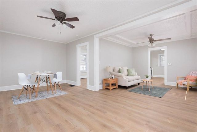 10126 Golf Avenue, Independence, MO 64053