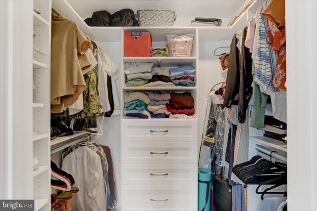 3259 MATEER LN, Mechanicsburg, PA 17055