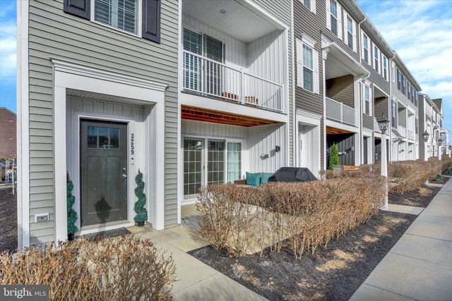 3259 MATEER LN, Mechanicsburg, PA 17055