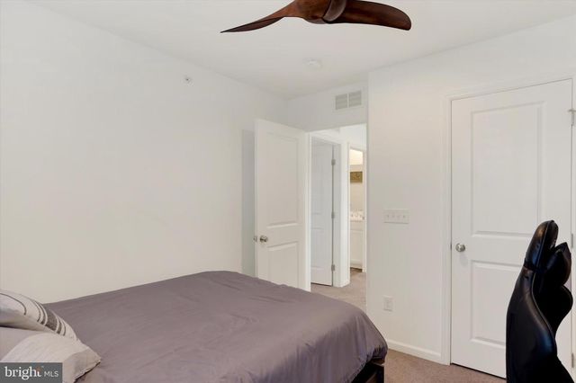 3259 MATEER LN, Mechanicsburg, PA 17055