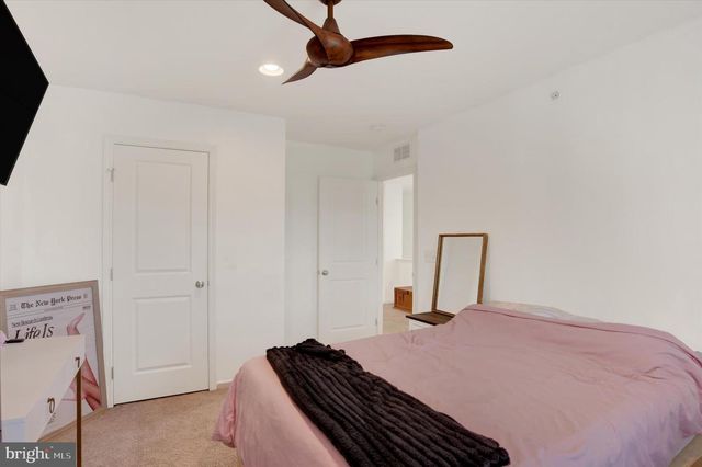 3259 MATEER LN, Mechanicsburg, PA 17055