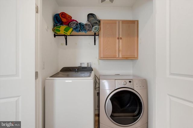 3259 MATEER LN, Mechanicsburg, PA 17055