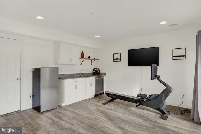 3259 MATEER LN, Mechanicsburg, PA 17055