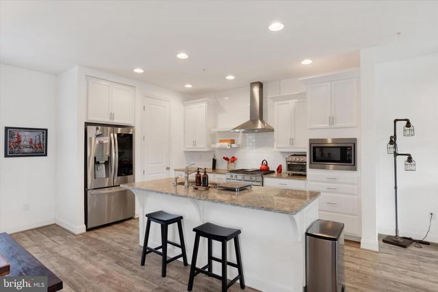 3259 MATEER LN, Mechanicsburg, PA 17055