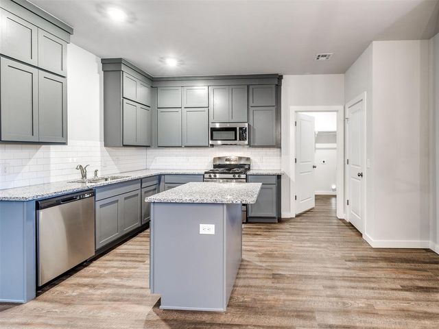 884 Stella Trail, Guthrie, OK 73044