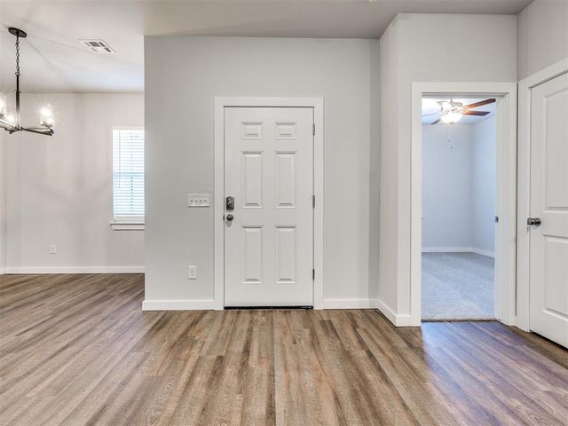 884 Stella Trail, Guthrie, OK 73044