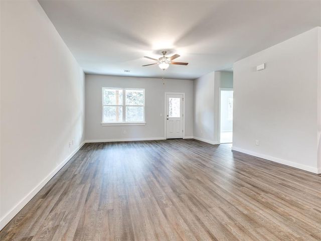 884 Stella Trail, Guthrie, OK 73044
