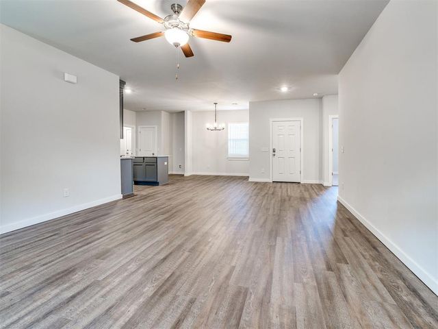 884 Stella Trail, Guthrie, OK 73044