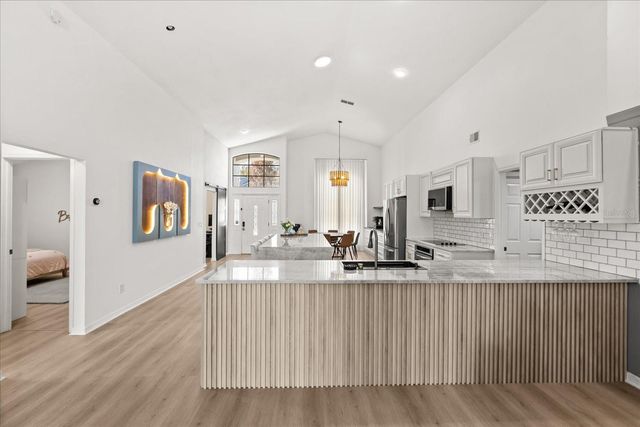 627 SEASCAPE AVENUE, Orlando, FL 32828