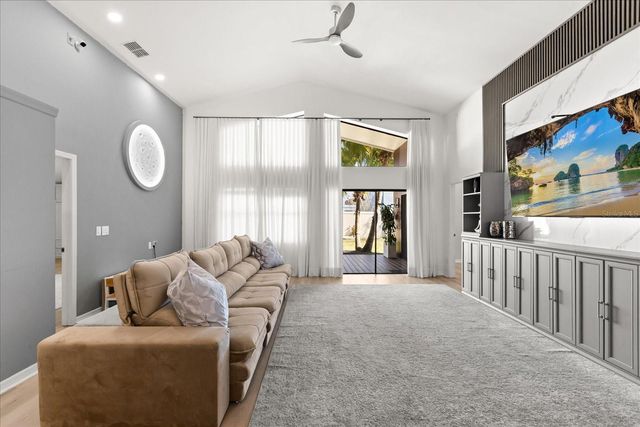 627 SEASCAPE AVENUE, Orlando, FL 32828