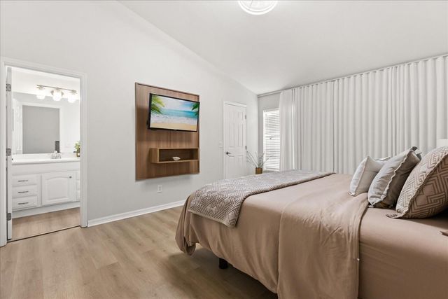 627 SEASCAPE AVENUE, Orlando, FL 32828