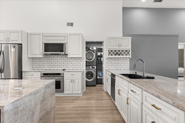 627 SEASCAPE AVENUE, Orlando, FL 32828