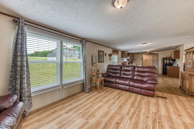 2069 Devault Bridge Road, Piney Flats, TN 37686