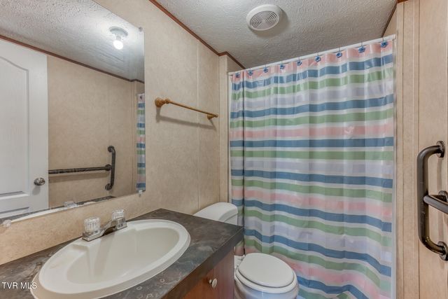 2069 Devault Bridge Road, Piney Flats, TN 37686