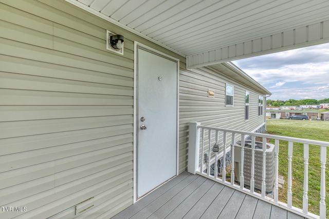 2069 Devault Bridge Road, Piney Flats, TN 37686