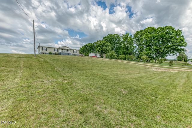 2069 Devault Bridge Road, Piney Flats, TN 37686