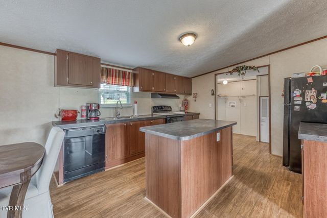 2069 Devault Bridge Road, Piney Flats, TN 37686
