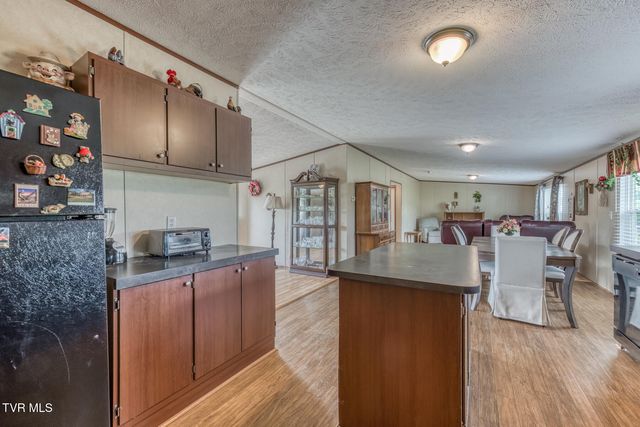 2069 Devault Bridge Road, Piney Flats, TN 37686