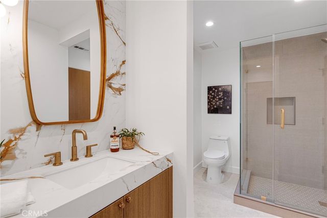 335 S Parish Place, Burbank, CA 91506