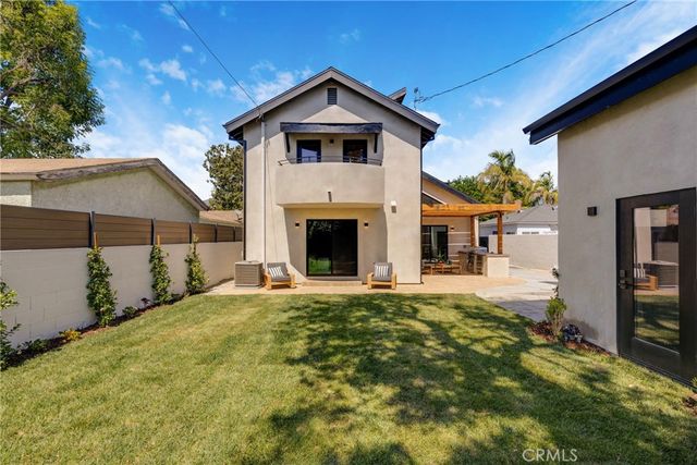 335 S Parish Place, Burbank, CA 91506