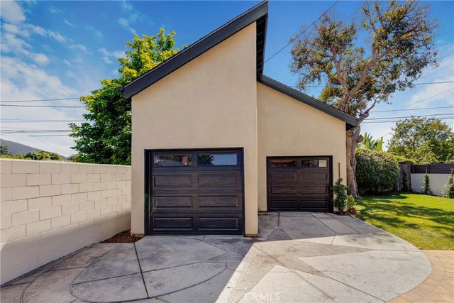 335 S Parish Place, Burbank, CA 91506