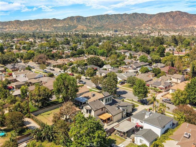335 S Parish Place, Burbank, CA 91506