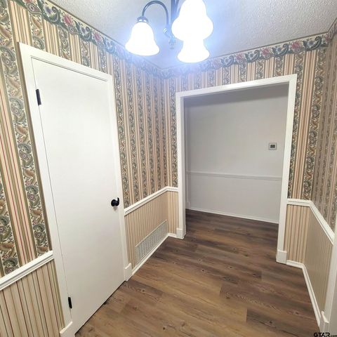 5314 Athens Dr, Tyler, TX 75703