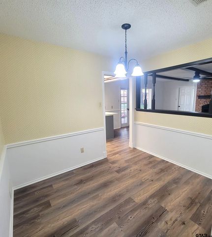 5314 Athens Dr, Tyler, TX 75703