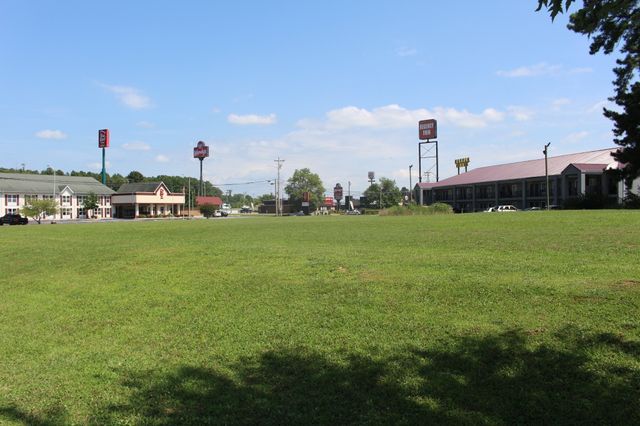 155 Expressway Dr, Manchester, TN 37355