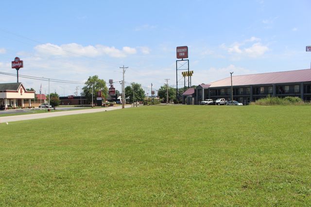 155 Expressway Dr, Manchester, TN 37355