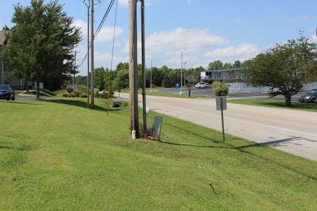 155 Expressway Dr, Manchester, TN 37355