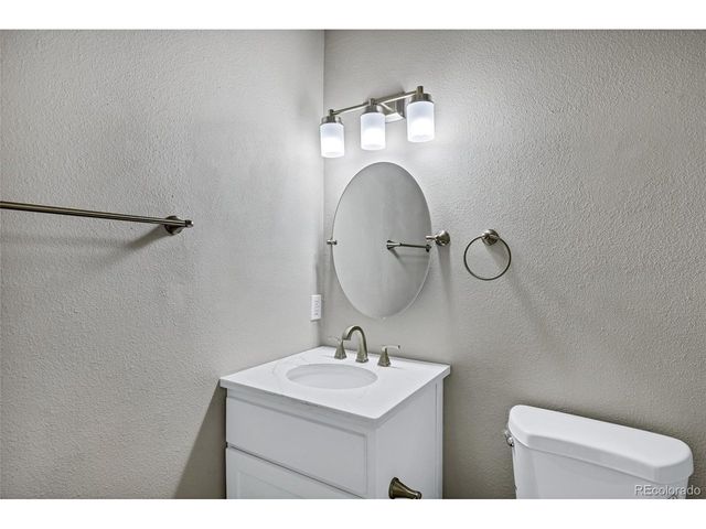 4852 Sea Eagle Dr, Colorado Springs, CO 80916
