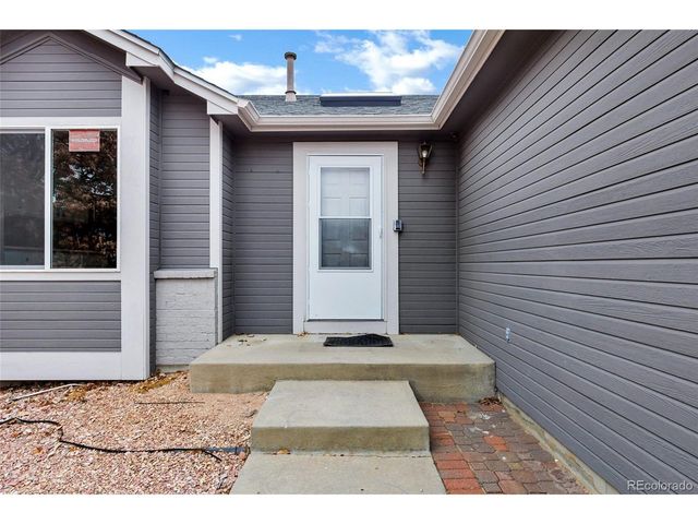 4852 Sea Eagle Dr, Colorado Springs, CO 80916