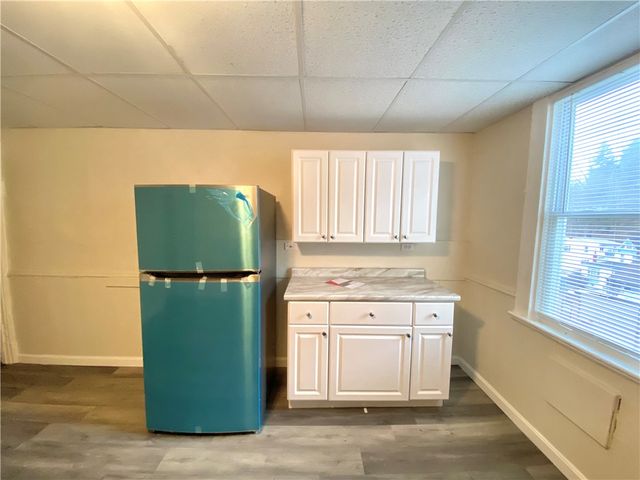 910 Smithton Ave, Marshall Shadeland, PA 15212