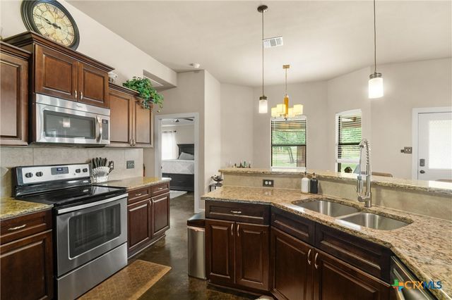 120 Fort Donelson Drive, Belton, TX 76513