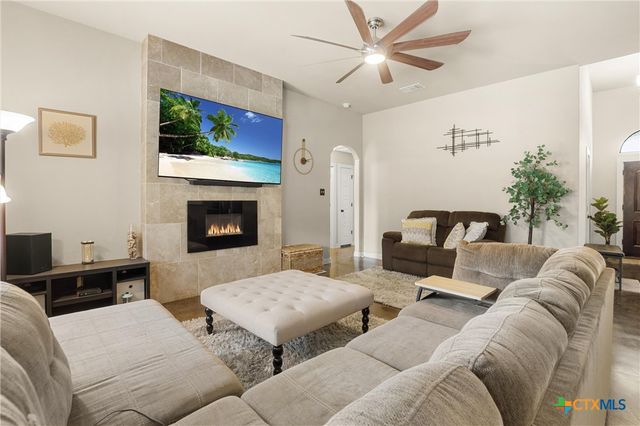 120 Fort Donelson Drive, Belton, TX 76513
