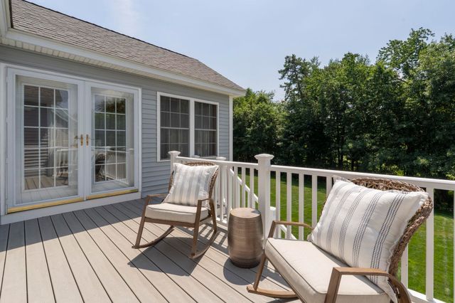 9 Rae Brook Road, Hooksett, NH 03106