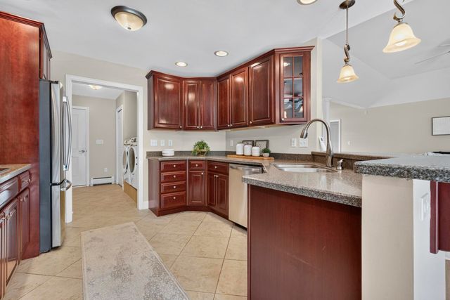 9 Rae Brook Road, Hooksett, NH 03106