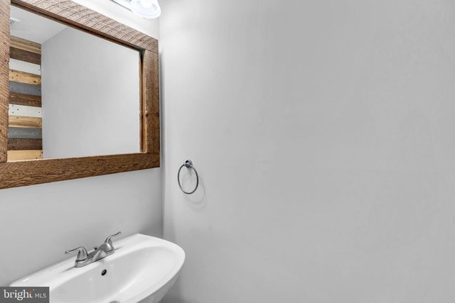 6013 RIDDLE WALK, Alexandria, VA 22312
