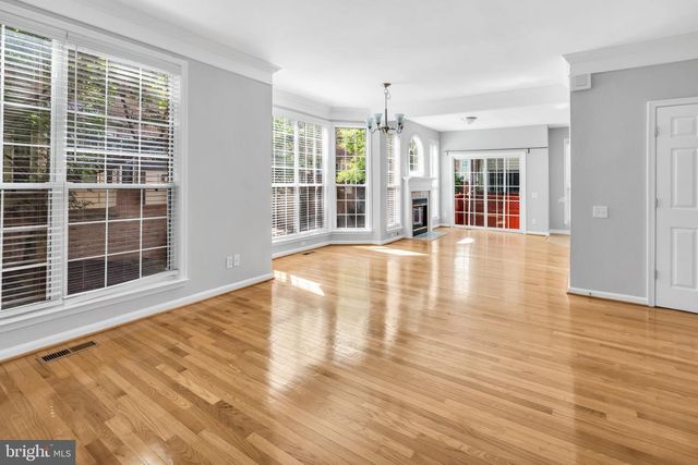 6013 RIDDLE WALK, Alexandria, VA 22312