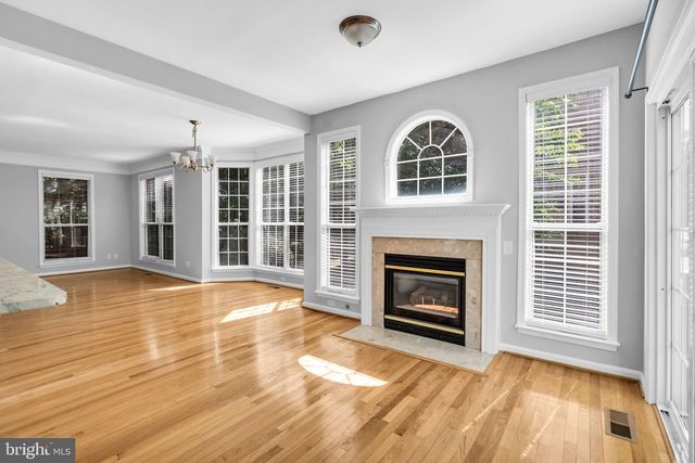 6013 RIDDLE WALK, Alexandria, VA 22312