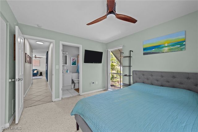 3824 SE 10th PL, Cape Coral, FL 33904