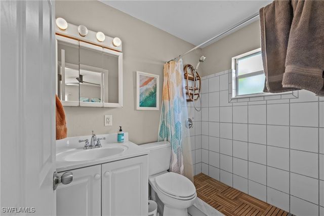 3824 SE 10th PL, Cape Coral, FL 33904