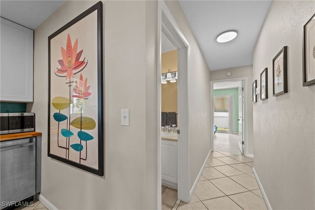 3824 SE 10th PL, Cape Coral, FL 33904