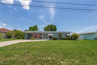 3824 SE 10th PL, Cape Coral, FL 33904